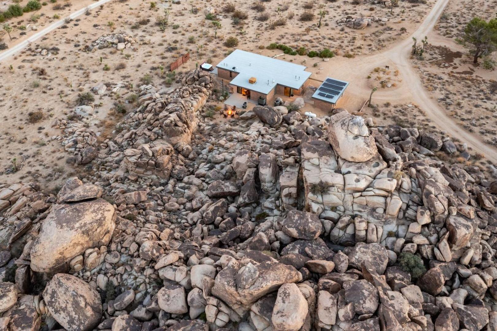 On The Rocks By Fieldtrip Featured In Conde Nast Villa Joshua Tree Luaran gambar